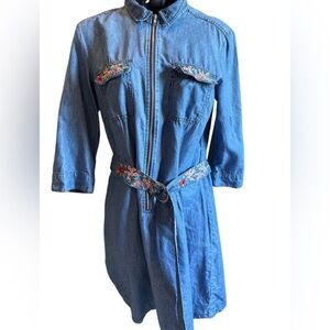 Jean dress - floral embroidery